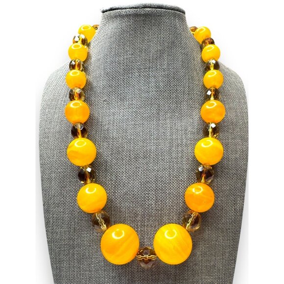 Unsigned Jewelry - Vintage Lucite & Givre Glass Necklace With Box Clasp 19.5" Unsigned